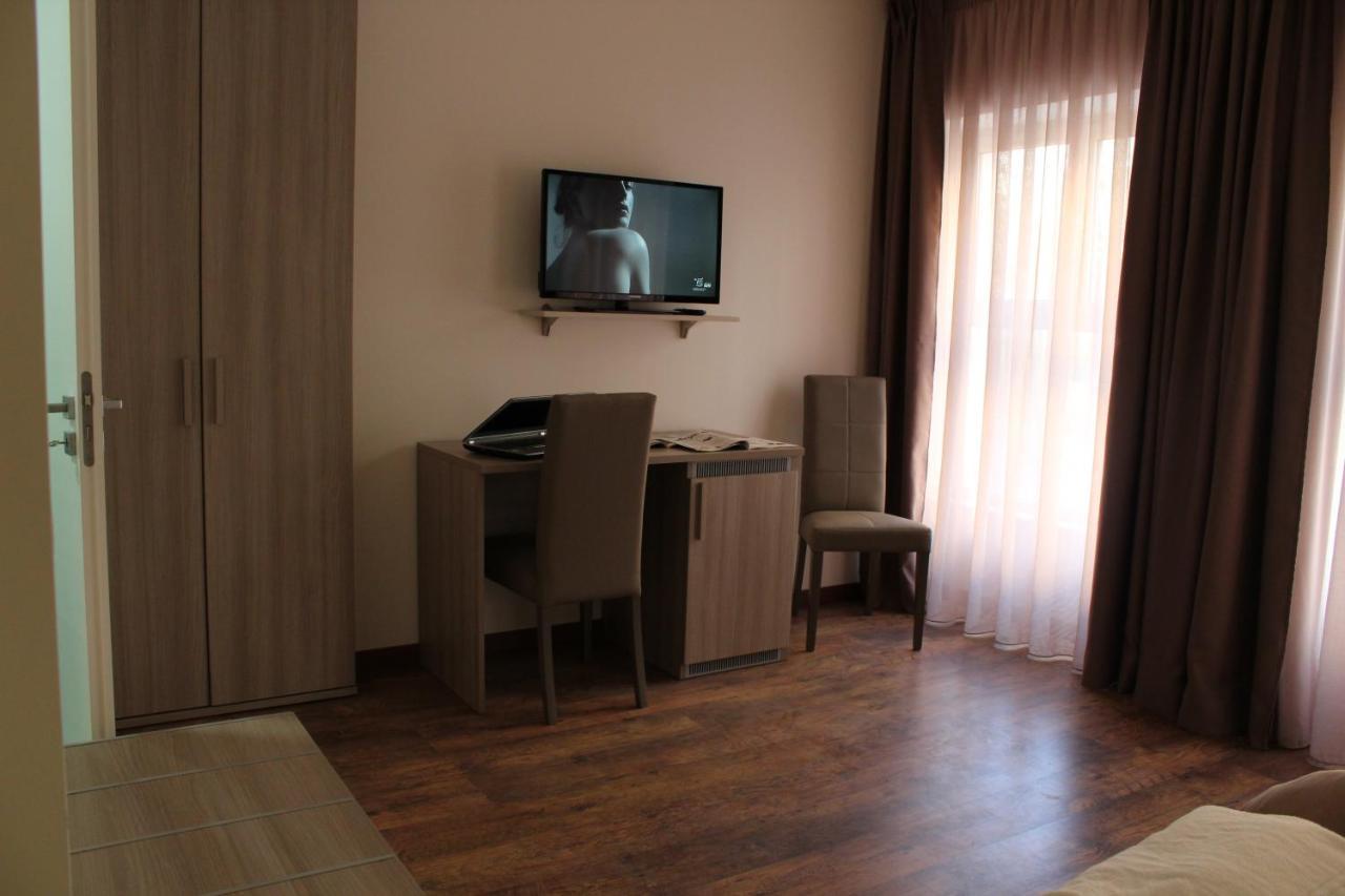 B&B Erifra Piccolo Hotel Cosenza Zewnętrze zdjęcie