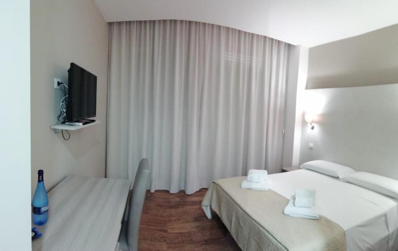 B&B Erifra Piccolo Hotel Cosenza Zewnętrze zdjęcie