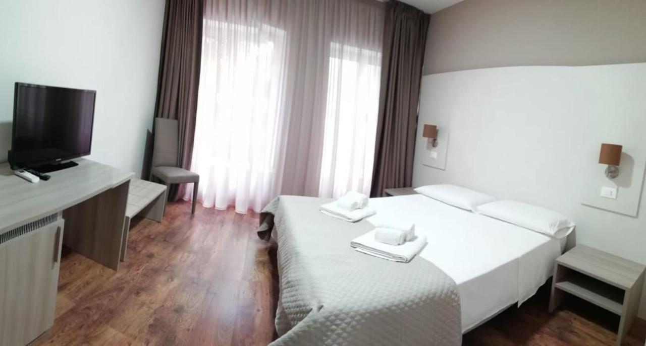 B&B Erifra Piccolo Hotel Cosenza Zewnętrze zdjęcie